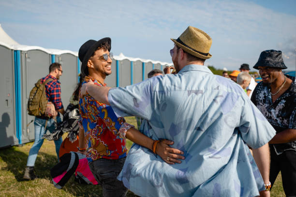 Best High-end porta potty rental  in Lindenhurst, IL